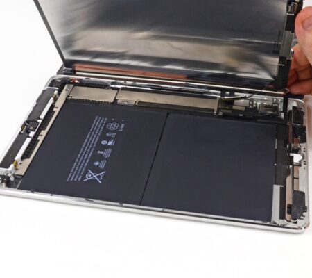 Apple iPad Pro 13-inch (M4) Display Changing