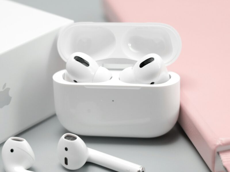 AirPods volume problems