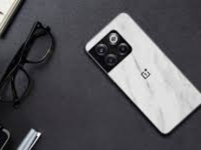 OnePlus 10T software