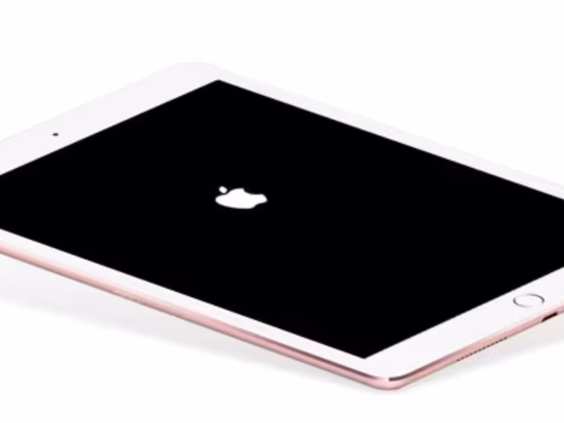 iPad stuck on Apple logo