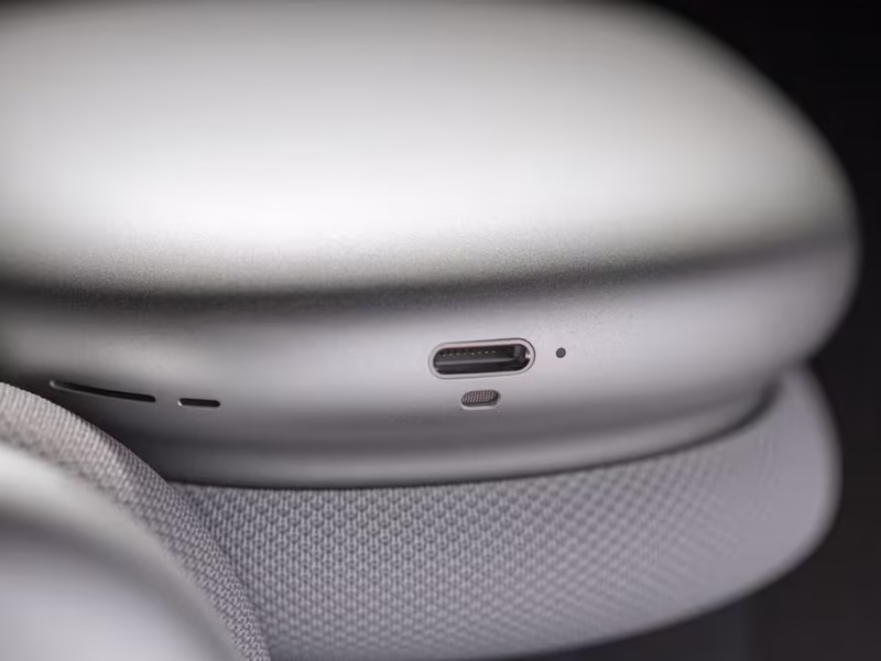 AirPods Max USB-C Charging Port Issues fix in dubai by milaaj