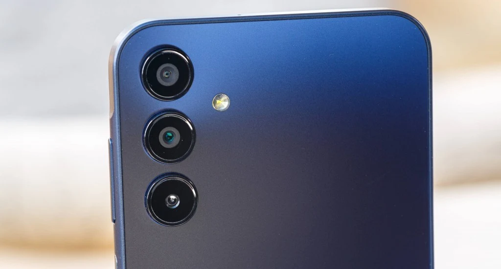 Is Your Samsung Galaxy A15 Camera Blurry? Causes & Fixes To Try In Dubai