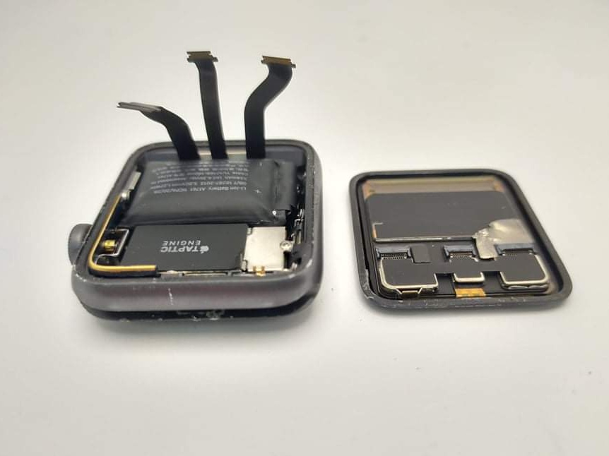 Apple Watch Battery Replacement in Dubai: How to Fix Battery Life Issues