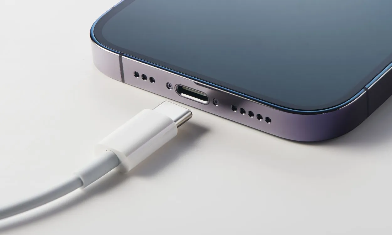 iPhone 13 Charging Port Not Working? Step-by-Step Fix