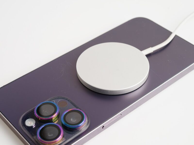 iPhone wireless charging not working troubleshooting guide.